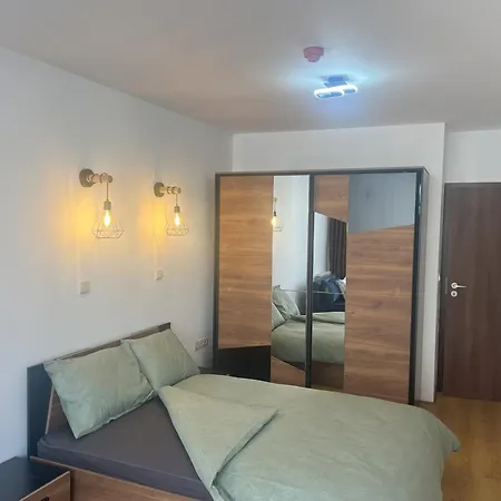 Διαμέρισμα Nest By The Peaks In