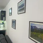 Nest By The Peaks In Апартамент *
