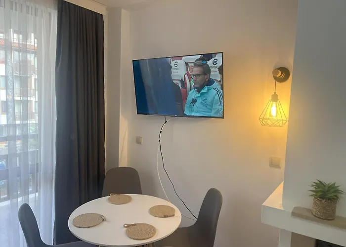 Nest By The Peaks In Апартамент *