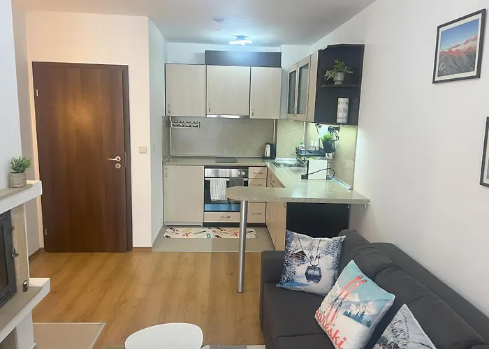 Nest By The Peaks In *