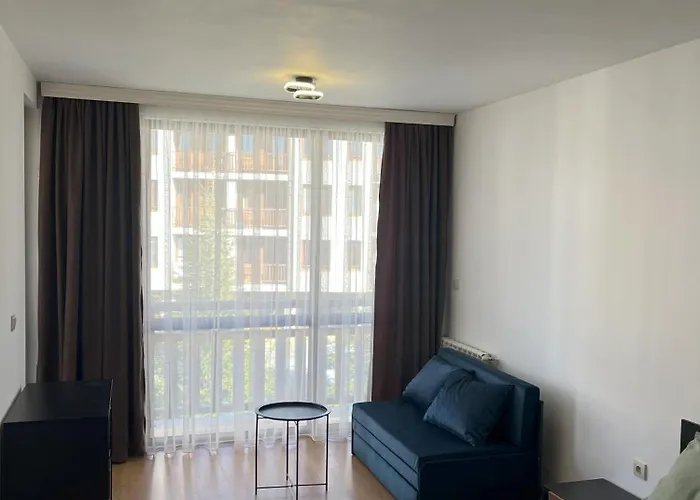 Апартамент Nest By The Peaks In